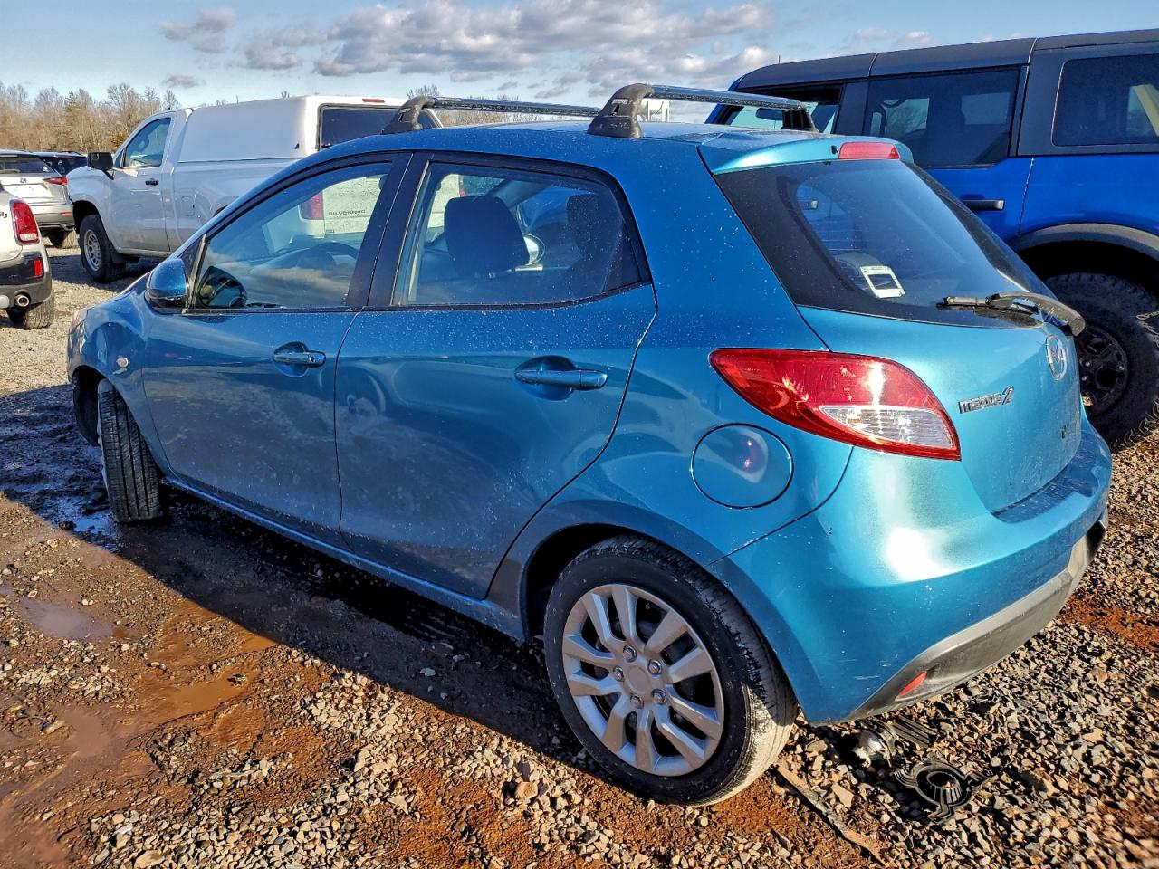 2011 MAZDA MAZDA2 photo 2