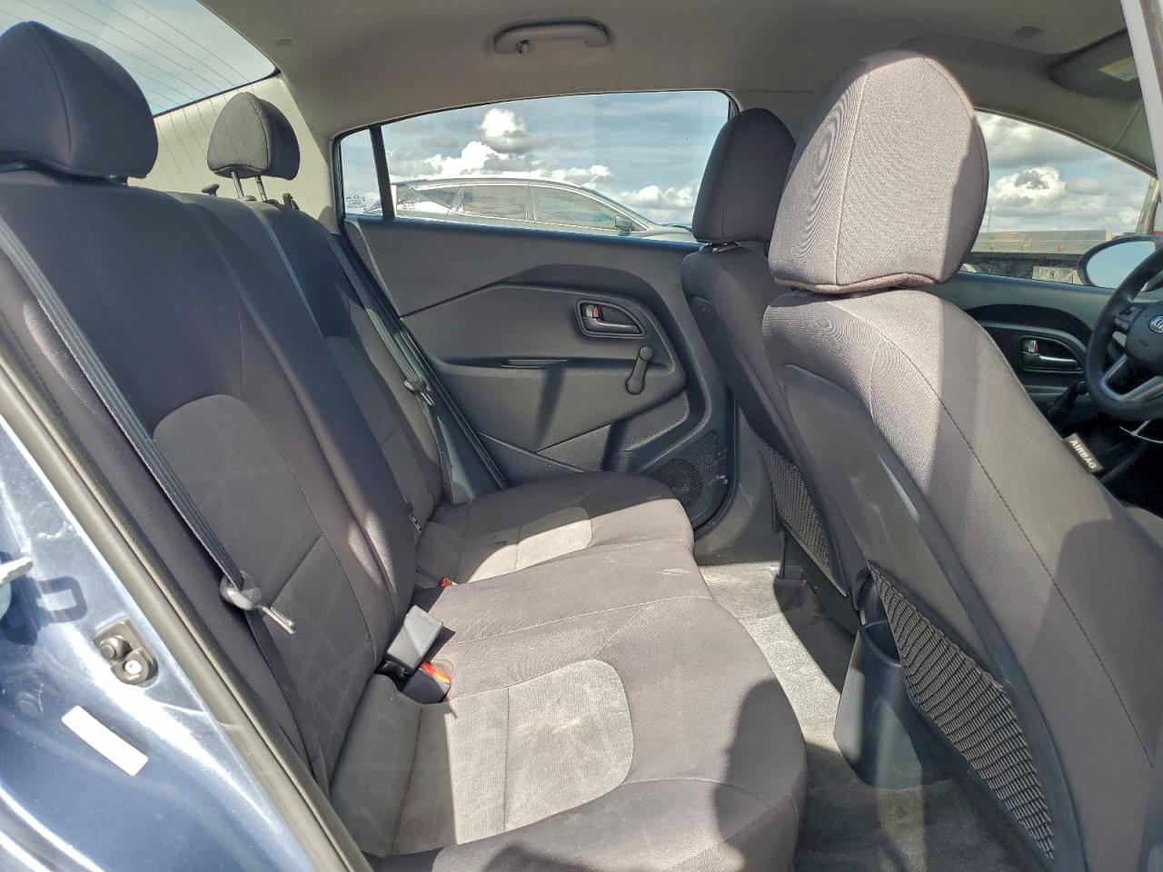 2016 KIA RIO LX photo 10