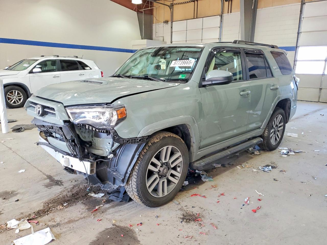 2022 TOYOTA 4RUNNER SR5 PREMIUM — FRONT END damage — photo 1