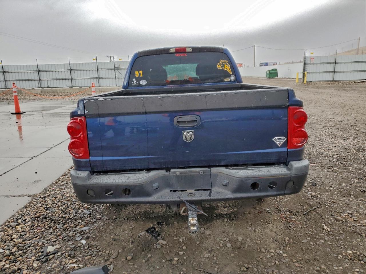 2005 DODGE DAKOTA QUAD photo 6