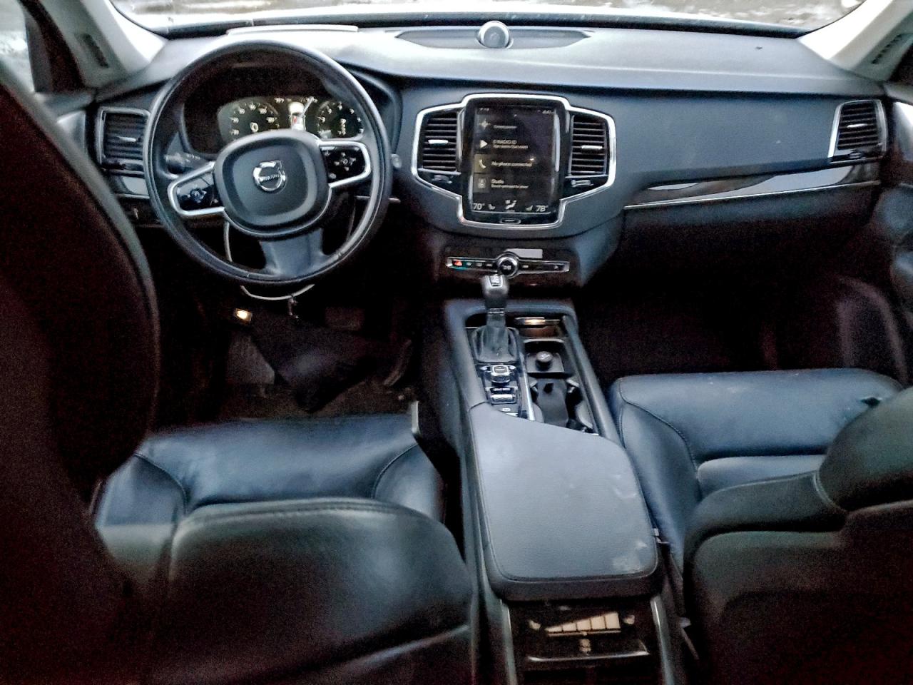 2016 VOLVO XC90 T6 photo 22