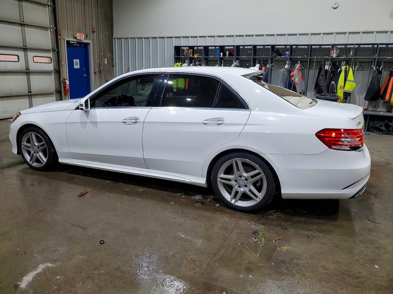 2014 MERCEDES-BENZ E 350 4MATIC photo 2