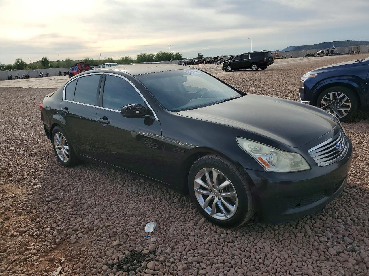 2009 INFINITI G37 BASE photo 4