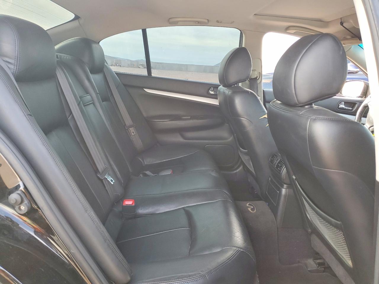 2009 INFINITI G37 BASE photo 10
