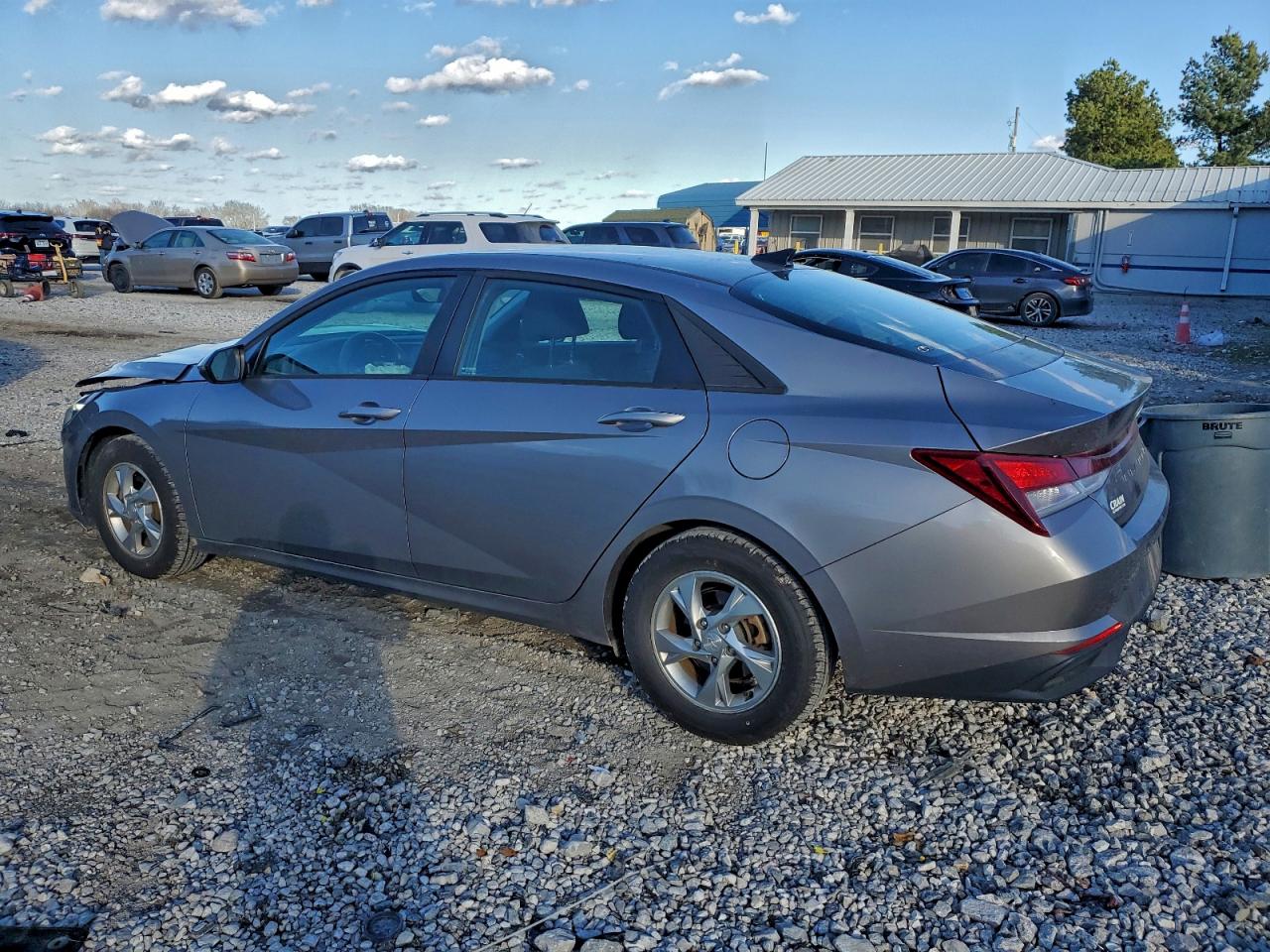 2021 HYUNDAI ELANTRA SE photo 2