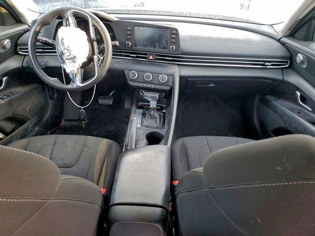 2021 HYUNDAI ELANTRA SE photo 8