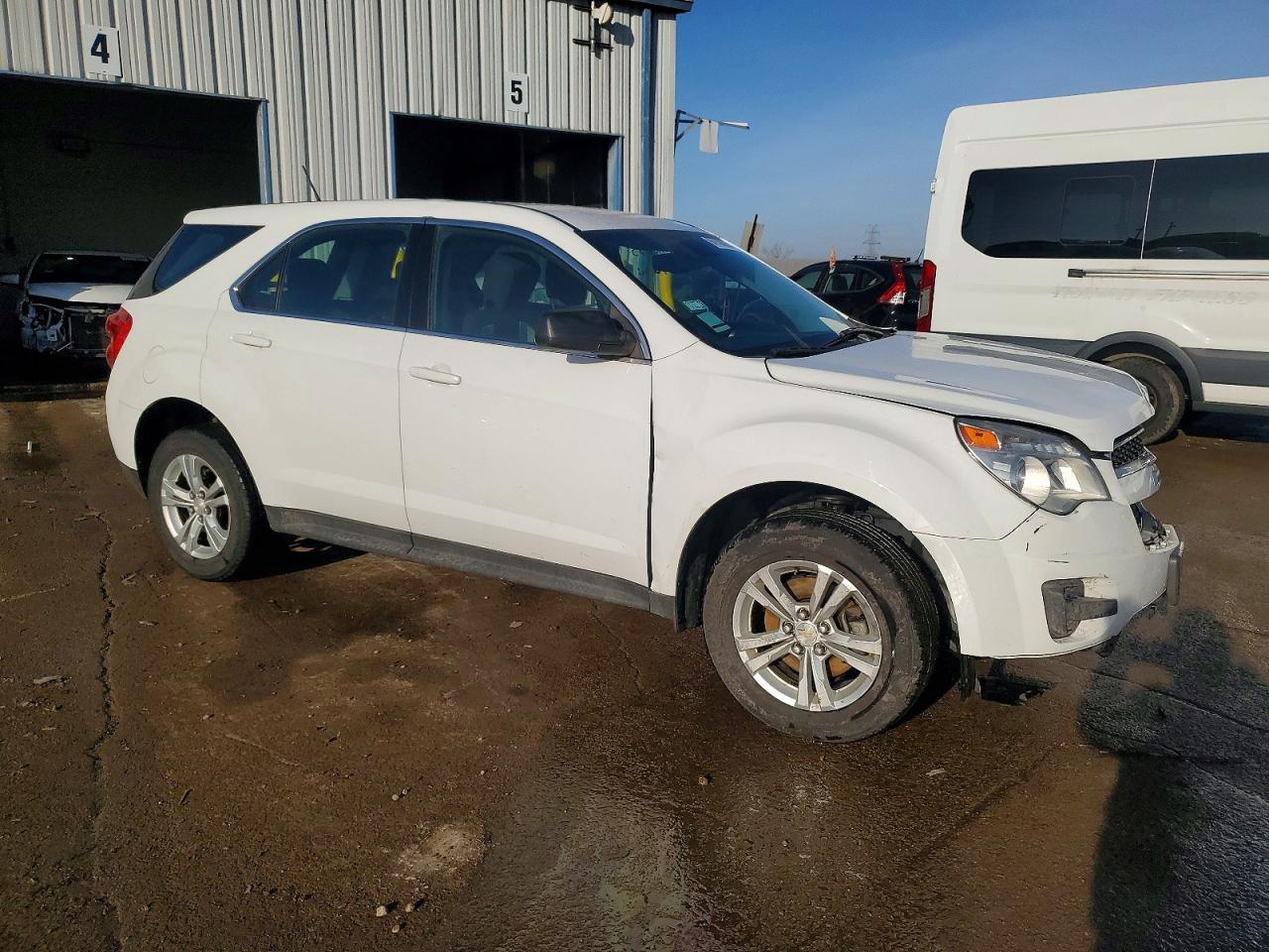 2014 CHEVROLET EQUINOX LS photo 4