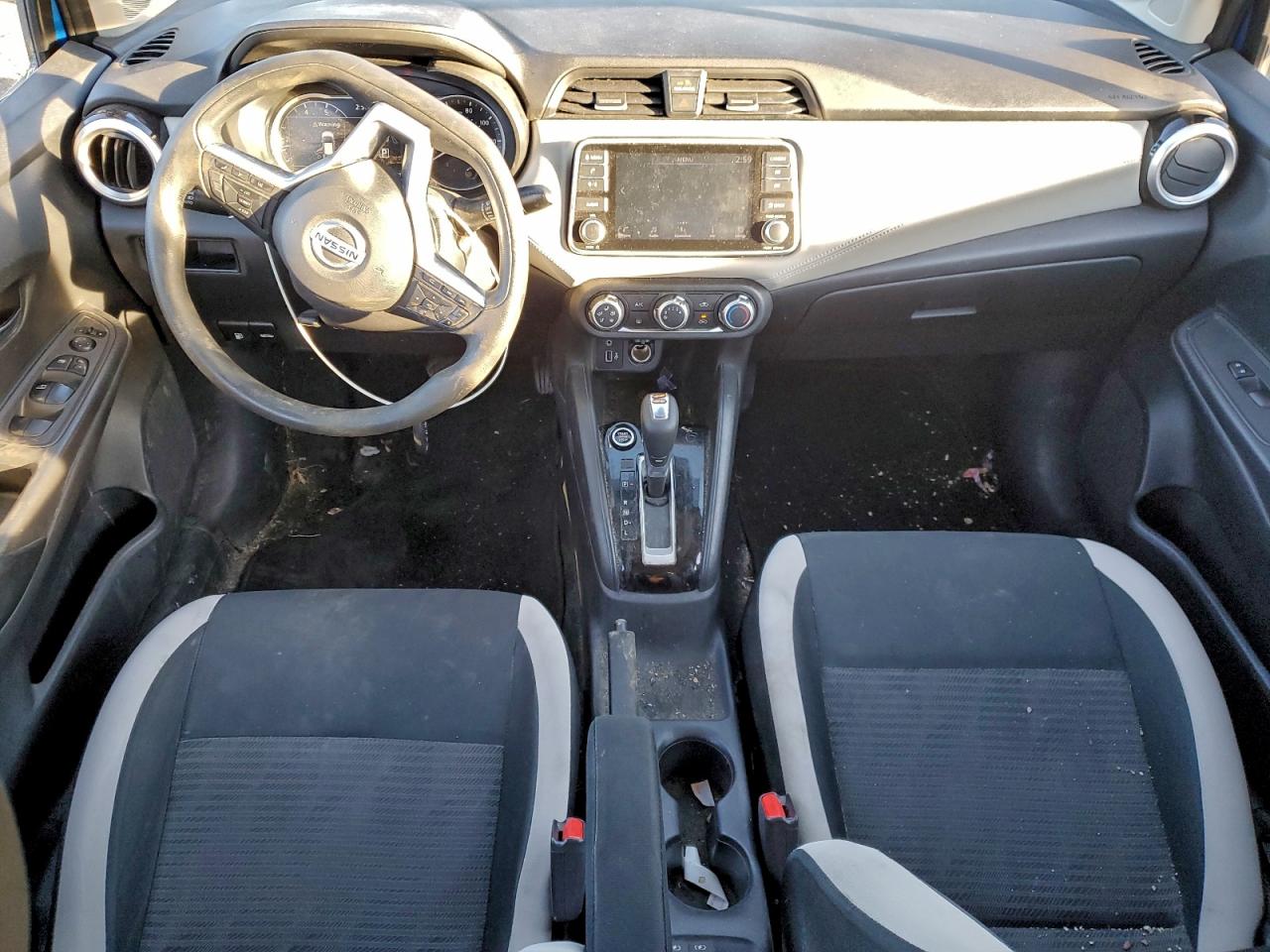 2020 NISSAN VERSA SV photo 15