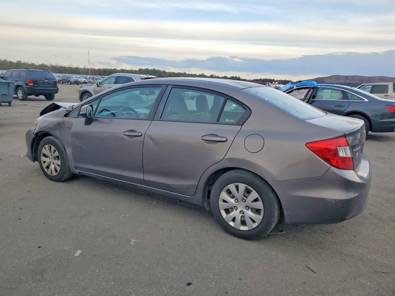 2012 HONDA CIVIC LX photo 2