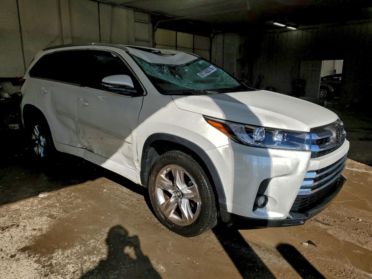 2018 TOYOTA HIGHLANDER LIMITED photo 4