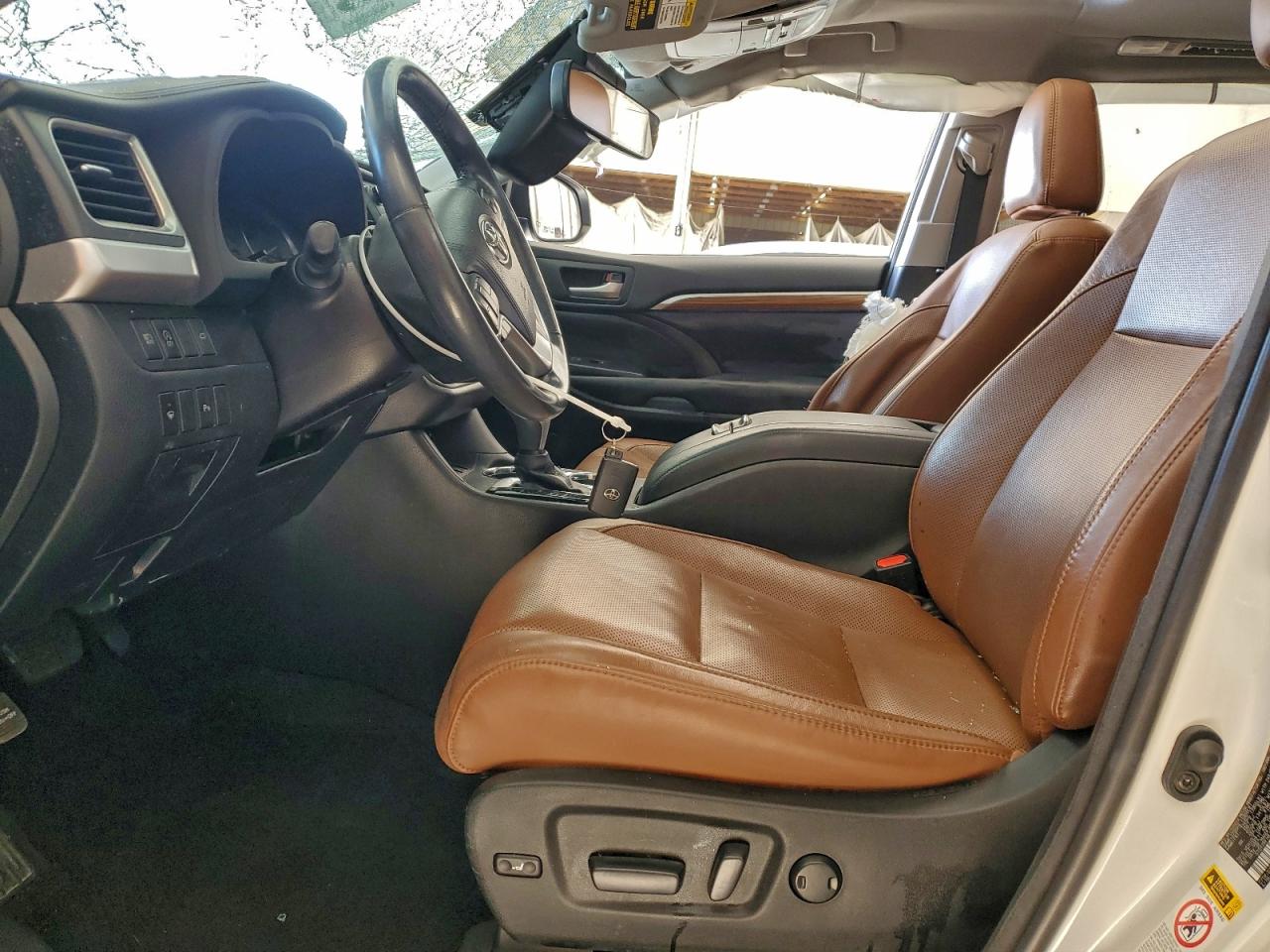 2018 TOYOTA HIGHLANDER LIMITED photo 7