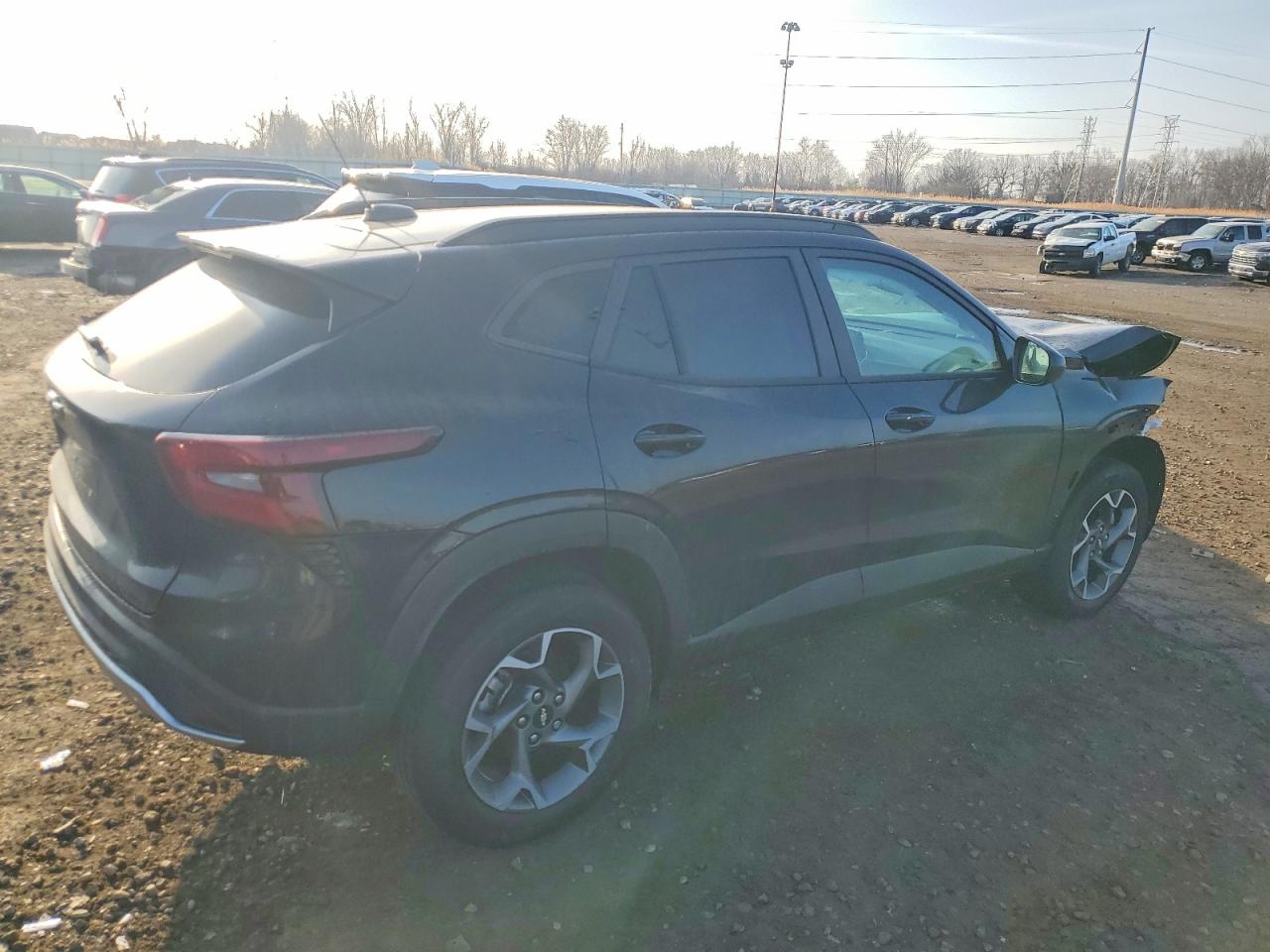 2025 CHEVROLET TRAX 1LT photo 3