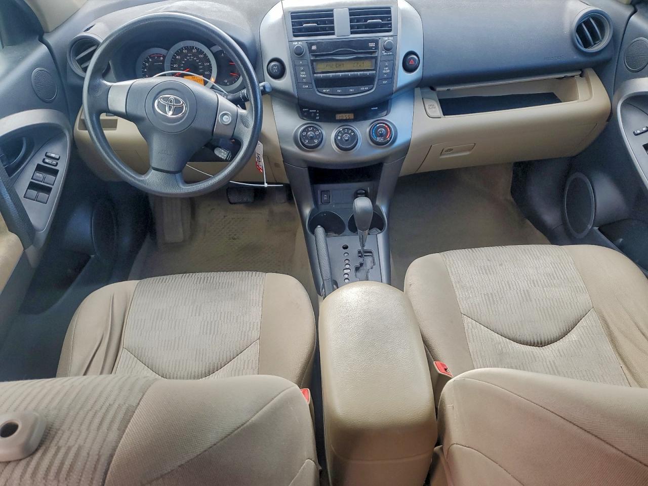 2011 TOYOTA RAV4 photo 8