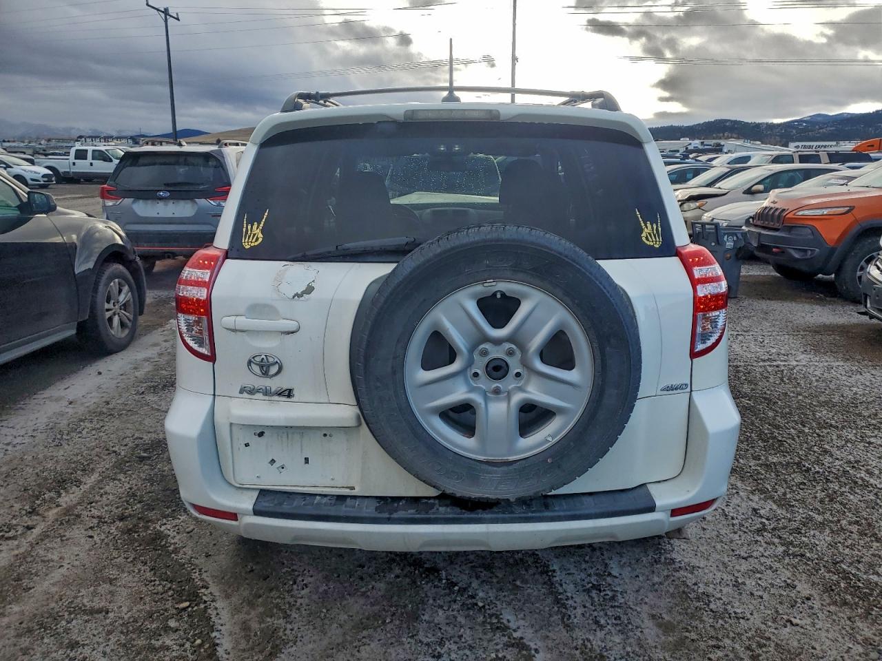 2011 TOYOTA RAV4 photo 6