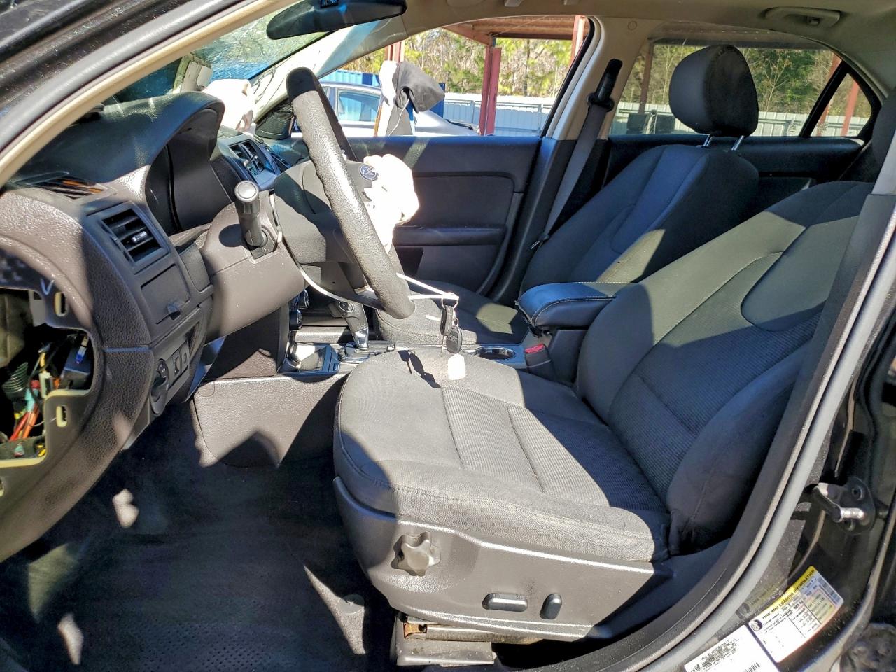 2011 FORD FUSION SE photo 7