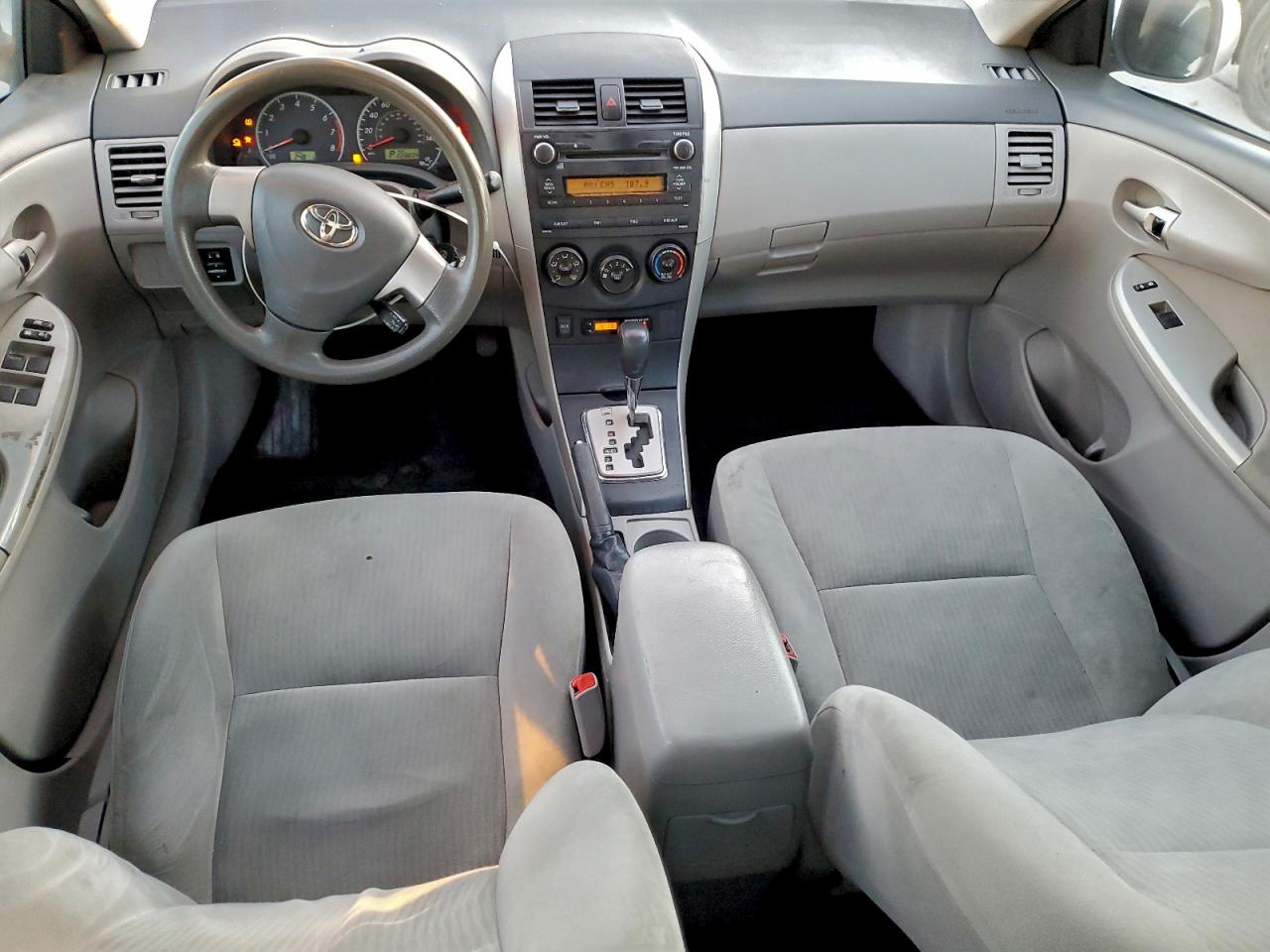 2010 TOYOTA COROLLA BASE photo 8