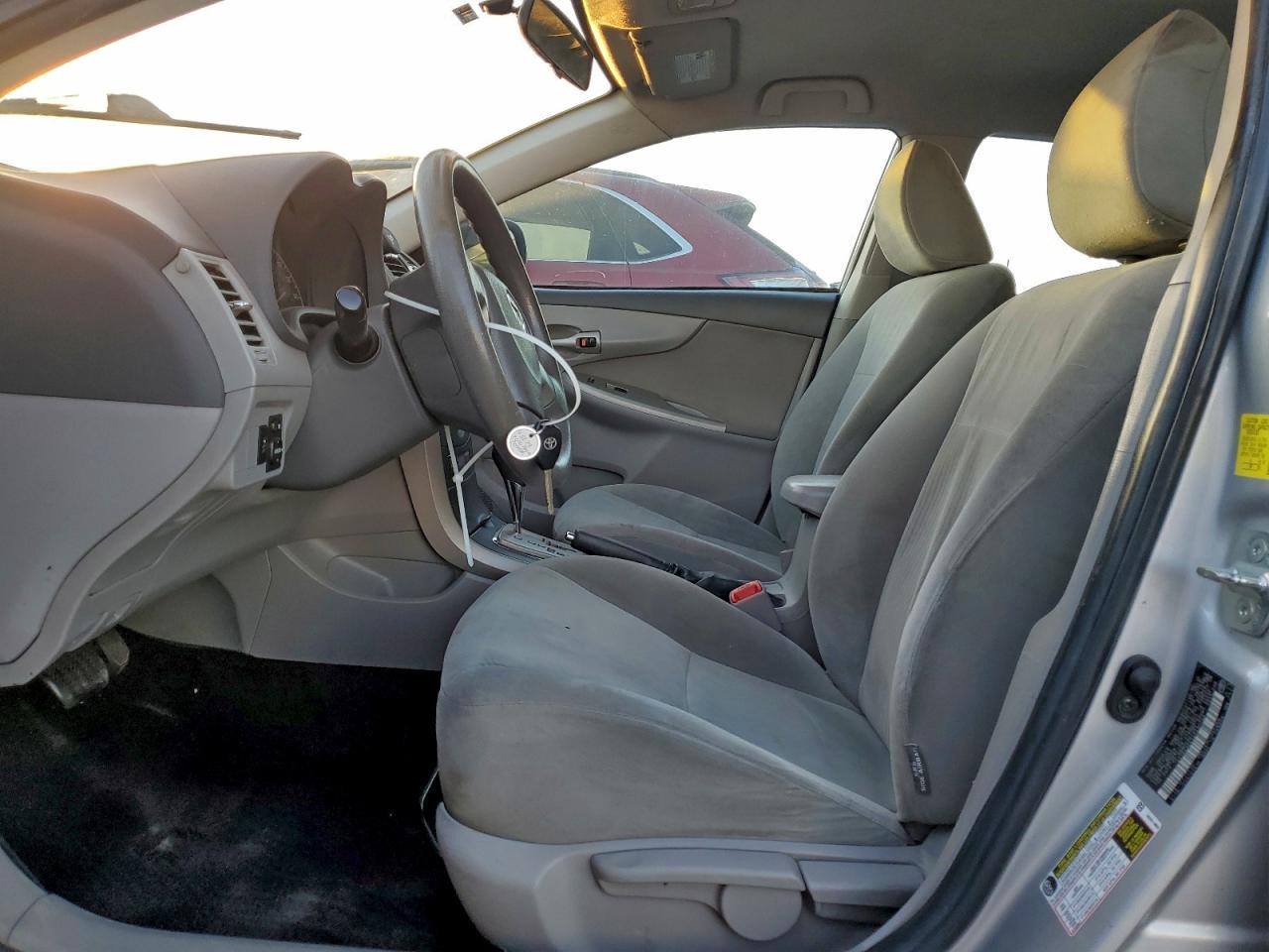 2010 TOYOTA COROLLA BASE photo 7