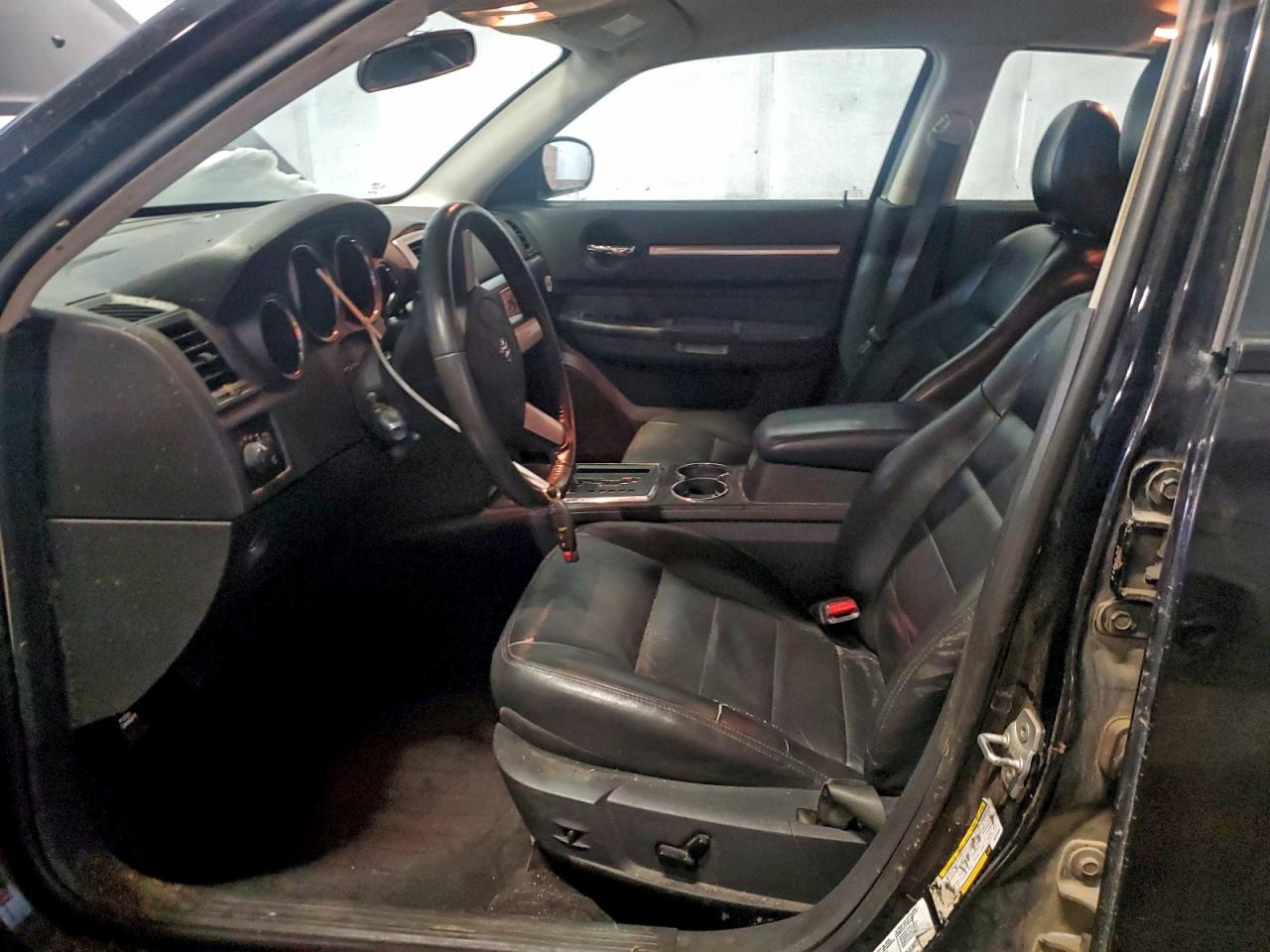 2010 DODGE CHARGER SXT photo 13