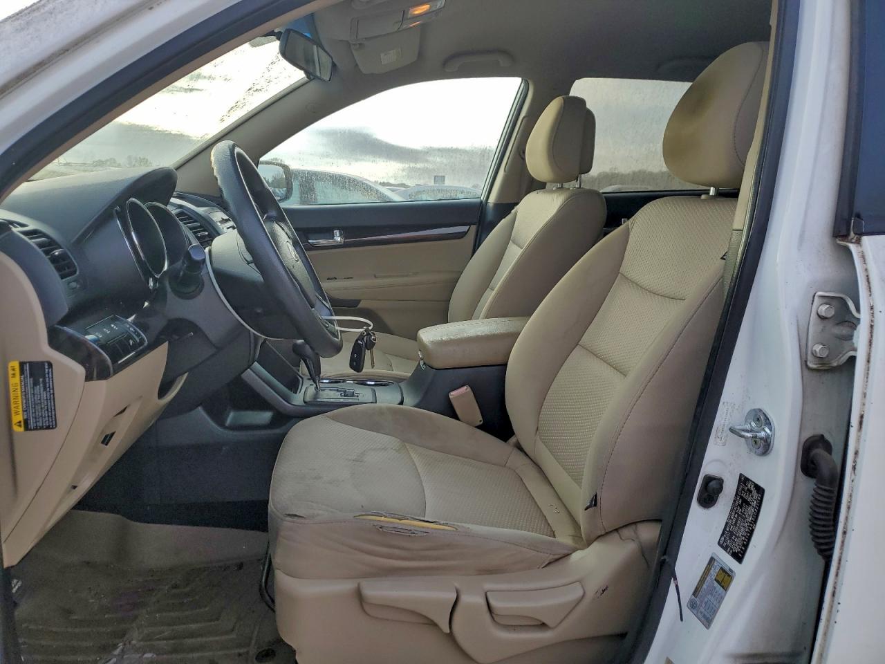 2012 KIA SORENTO BASE photo 13