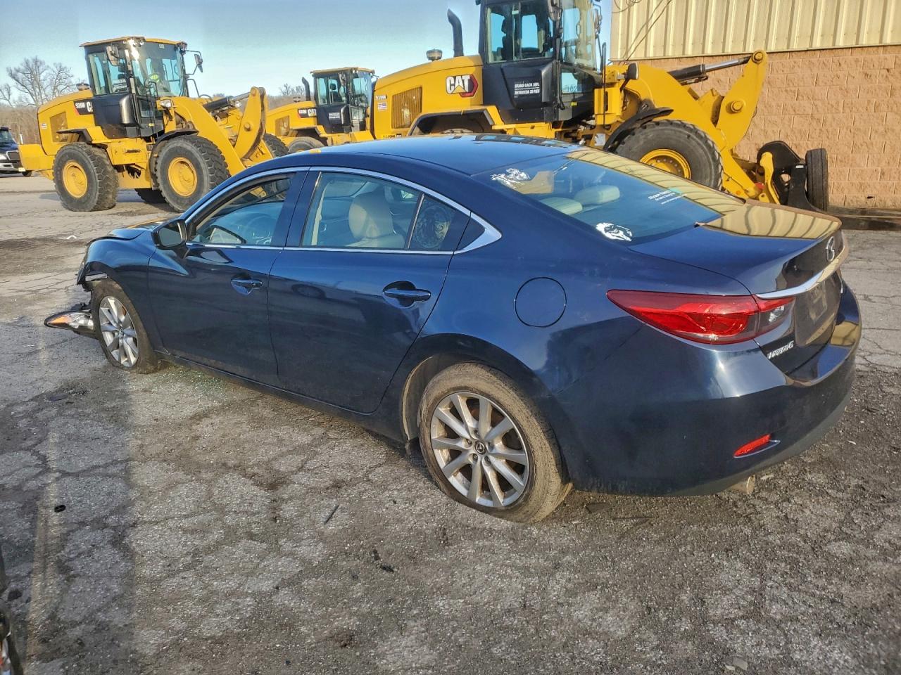 2017 MAZDA 6 SPORT photo 2