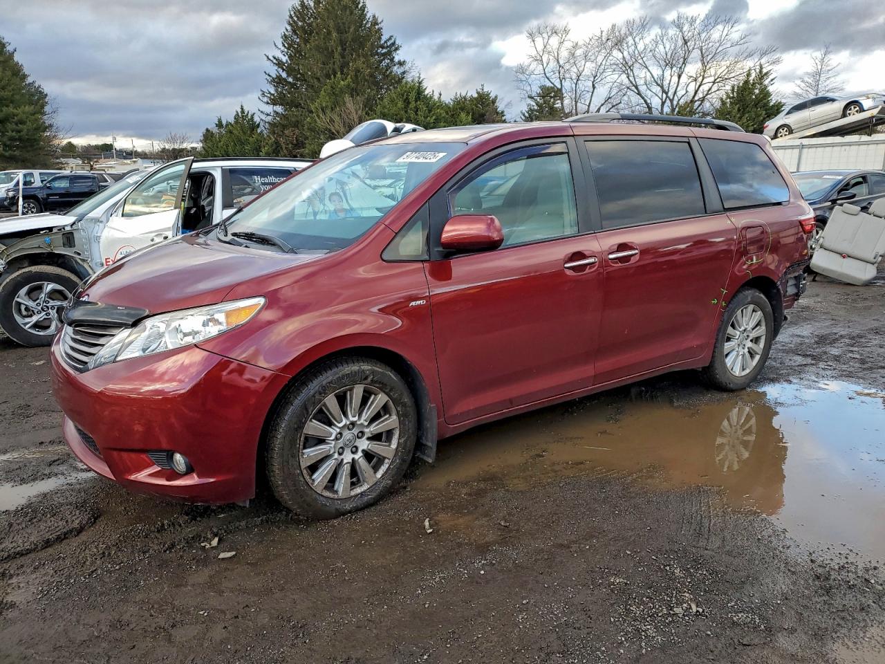 2017 TOYOTA SIENNA