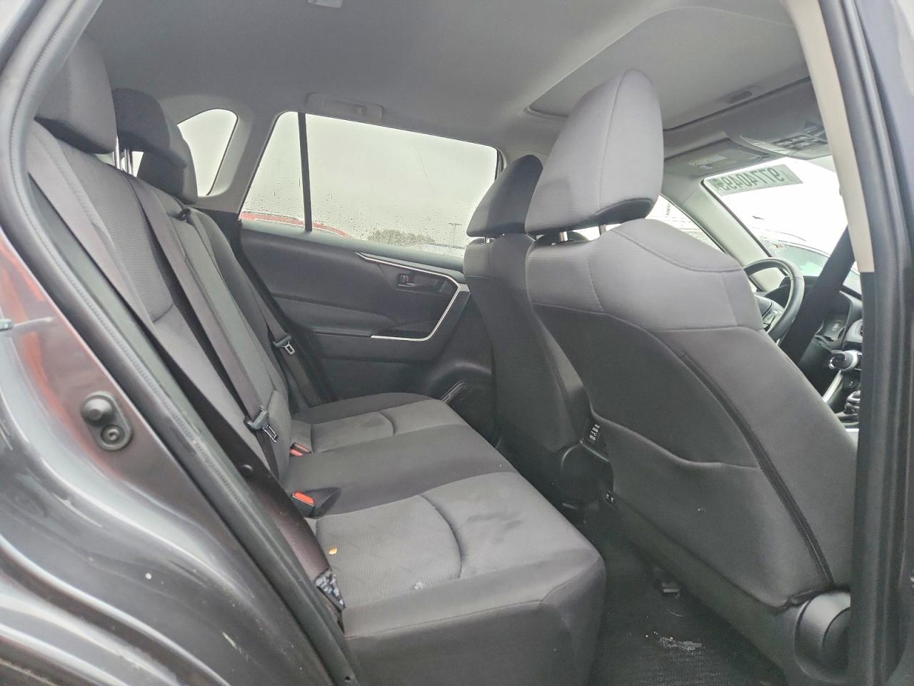 2019 TOYOTA RAV4 XLE photo 11
