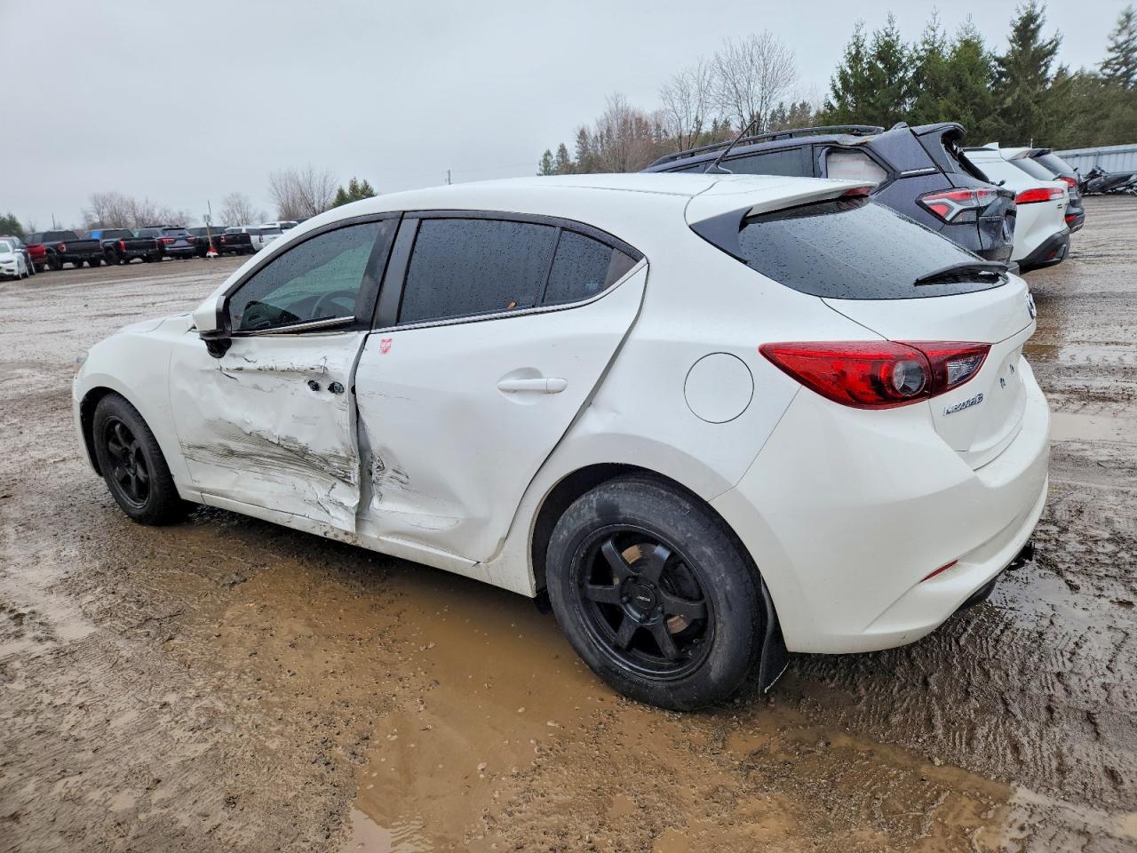 2018 MAZDA 3 TOURING photo 2