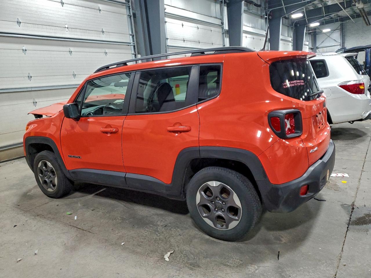 2017 JEEP RENEGADE SPORT photo 3