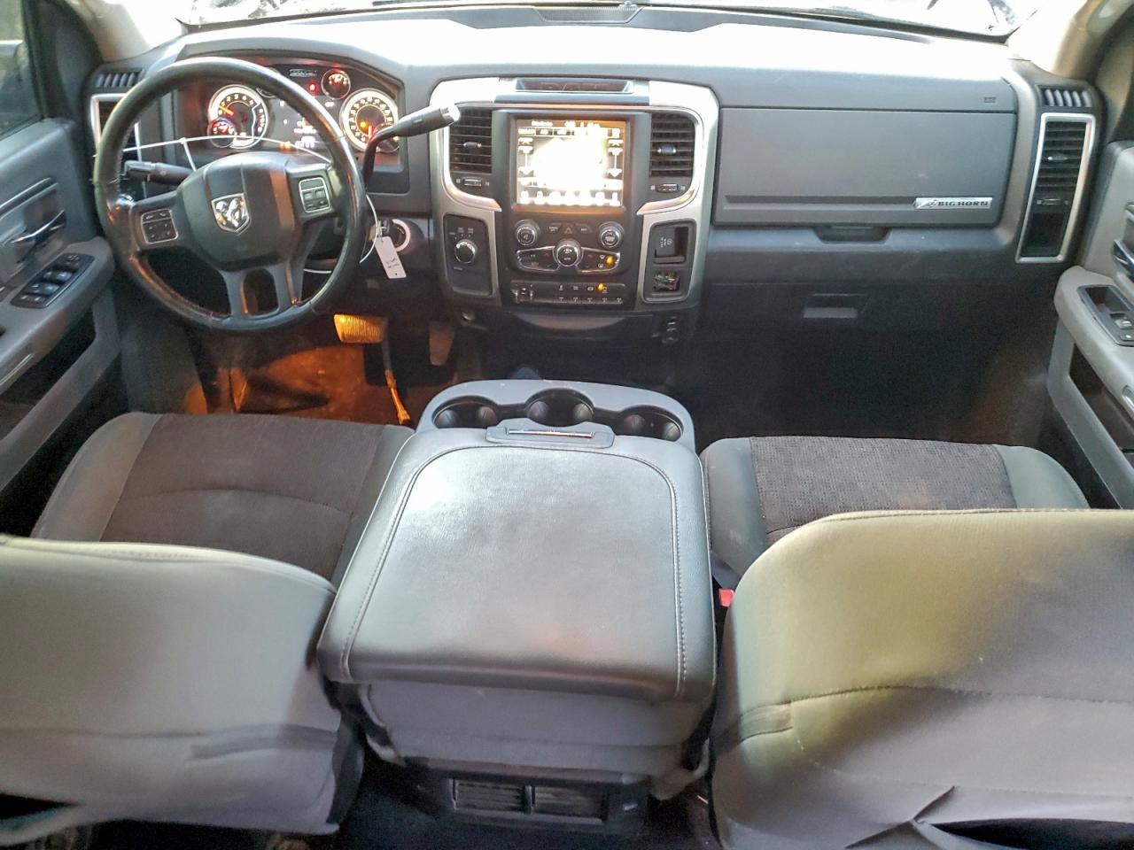2016 RAM 2500 SLT photo 8