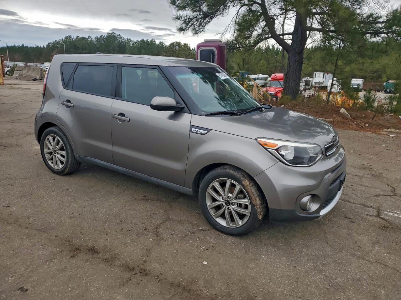 2018 KIA SOUL + photo 4