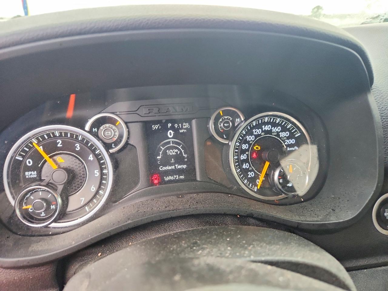 2019 RAM 3500 BIG HORN photo 25