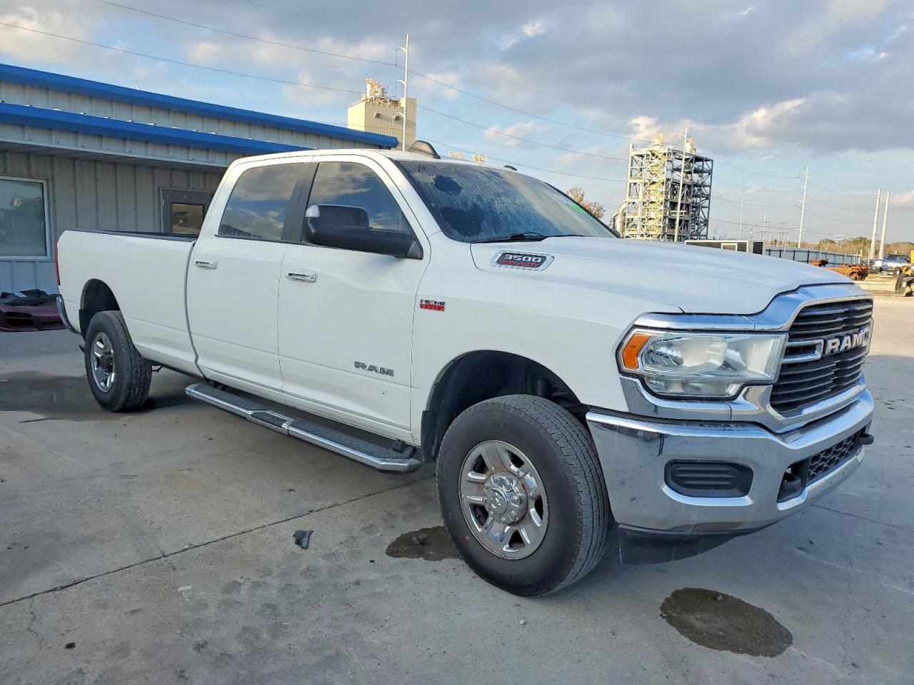 2019 RAM 3500 BIG HORN photo 10
