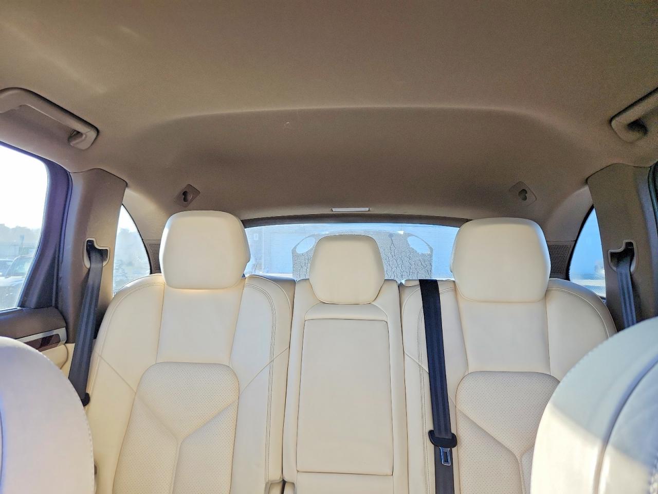2012 PORSCHE CAYENNE S photo 10