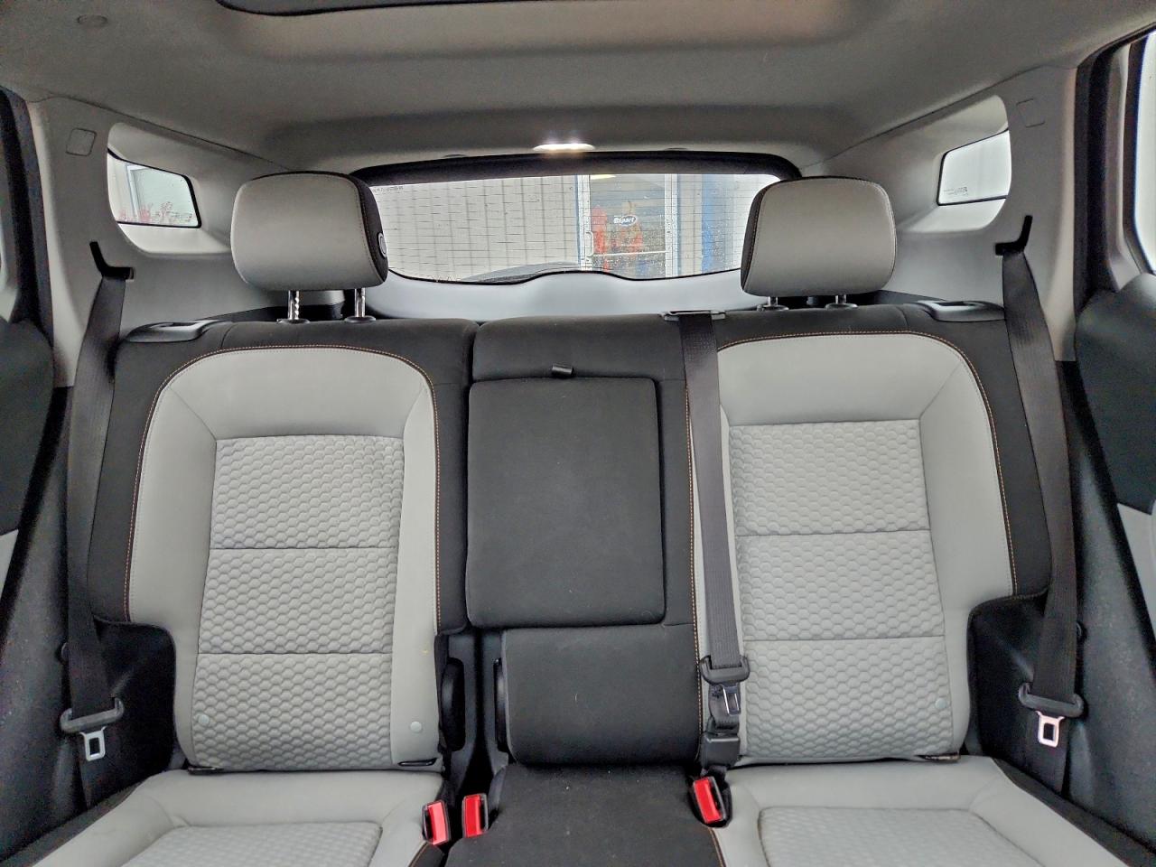 2018 GMC TERRAIN SLE photo 10