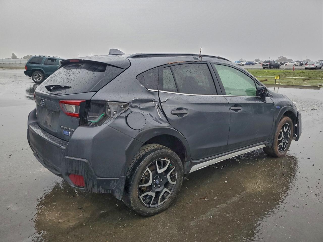 2021 SUBARU CROSSTREK LIMITED photo 3