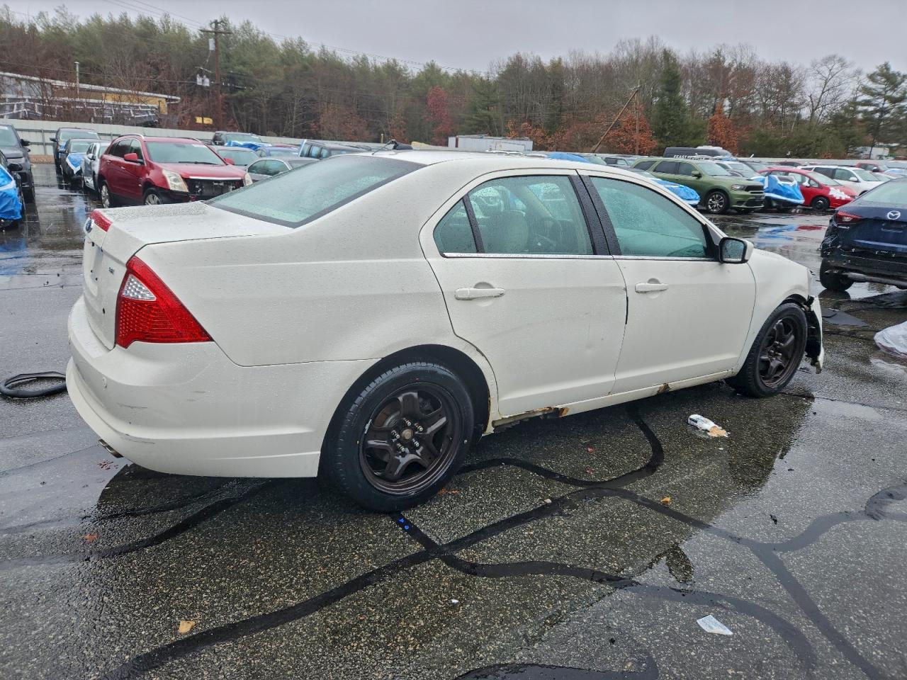 2011 FORD FUSION SE photo 3