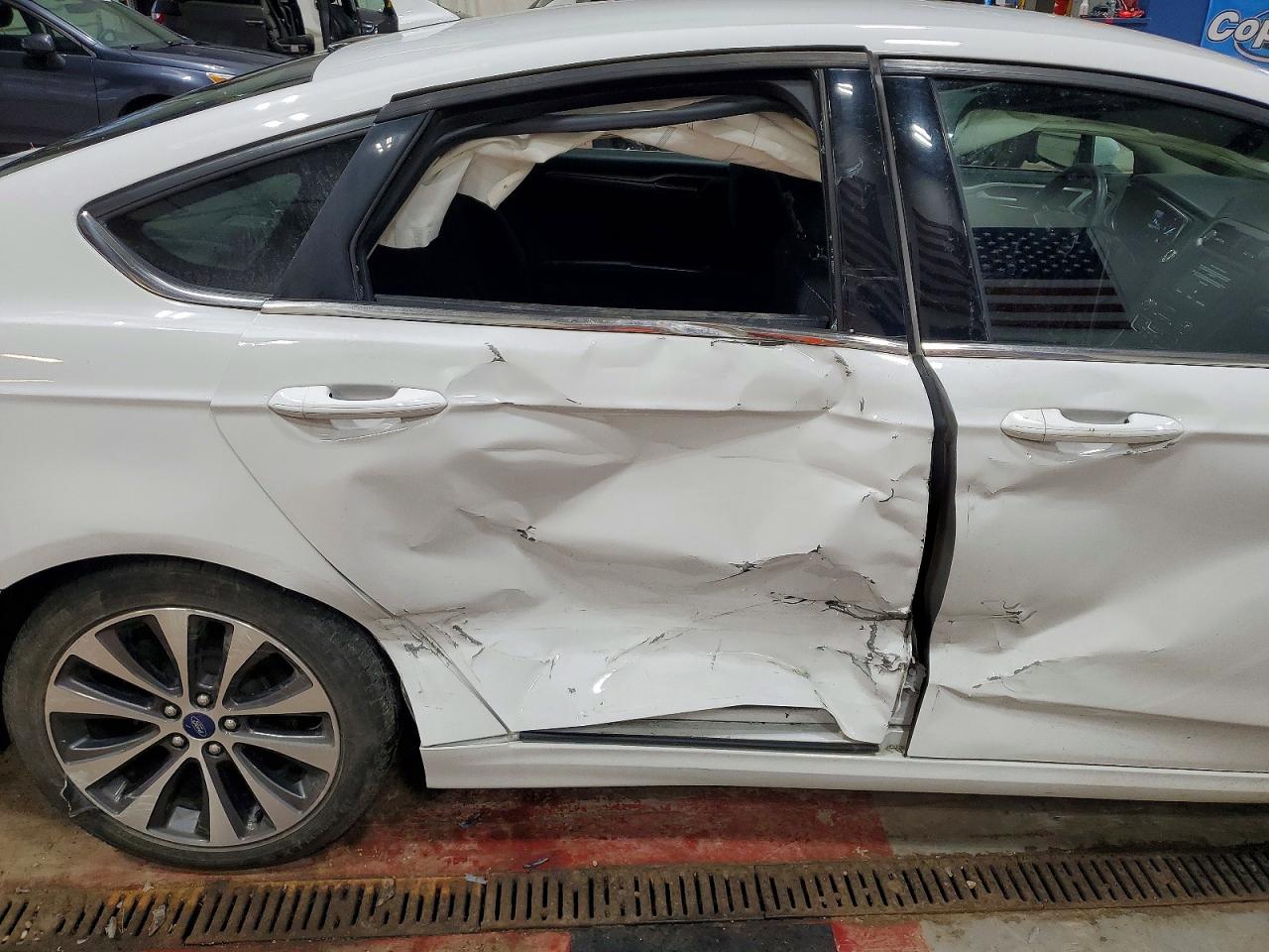 2019 FORD FUSION SE photo 10