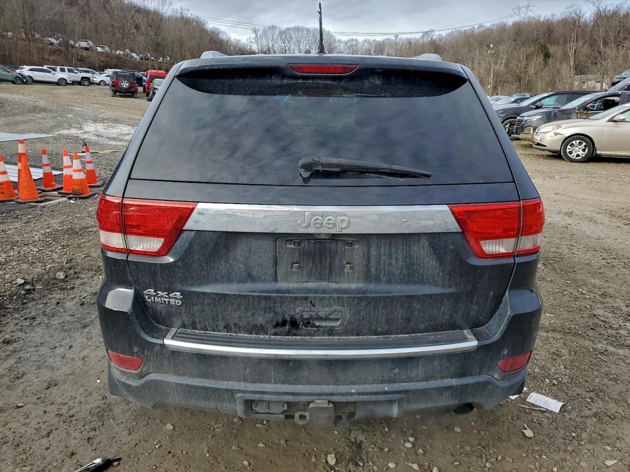 2012 JEEP GRAND CHEROKEE LIMITED photo 6