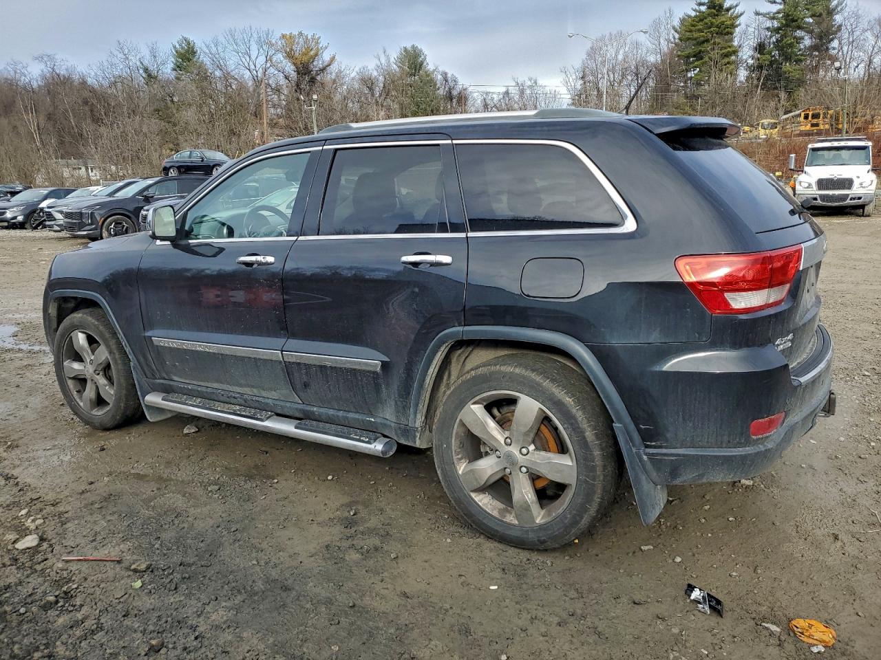 2012 JEEP GRAND CHEROKEE LIMITED photo 2