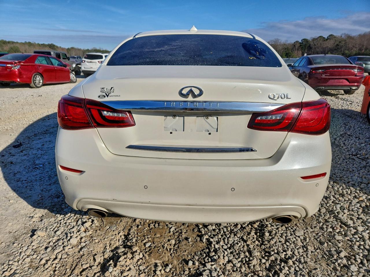 2016 INFINITI Q70L 3.7 photo 6