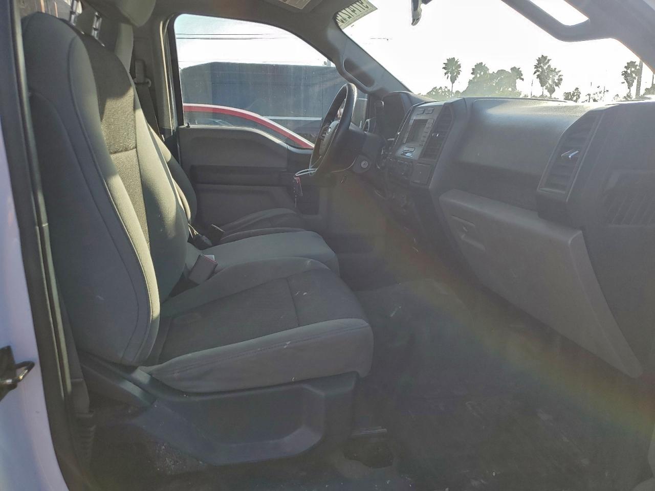 2017 FORD F150 photo 10