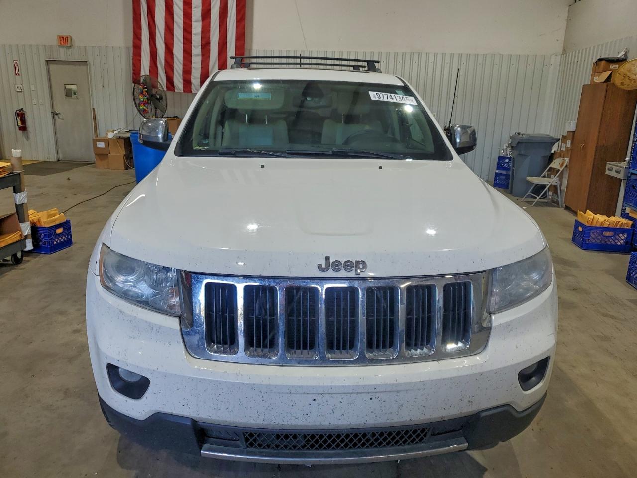 2011 JEEP GRAND CHEROKEE LIMITED photo 5