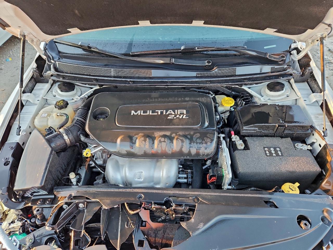 2015 CHRYSLER 200 C photo 12