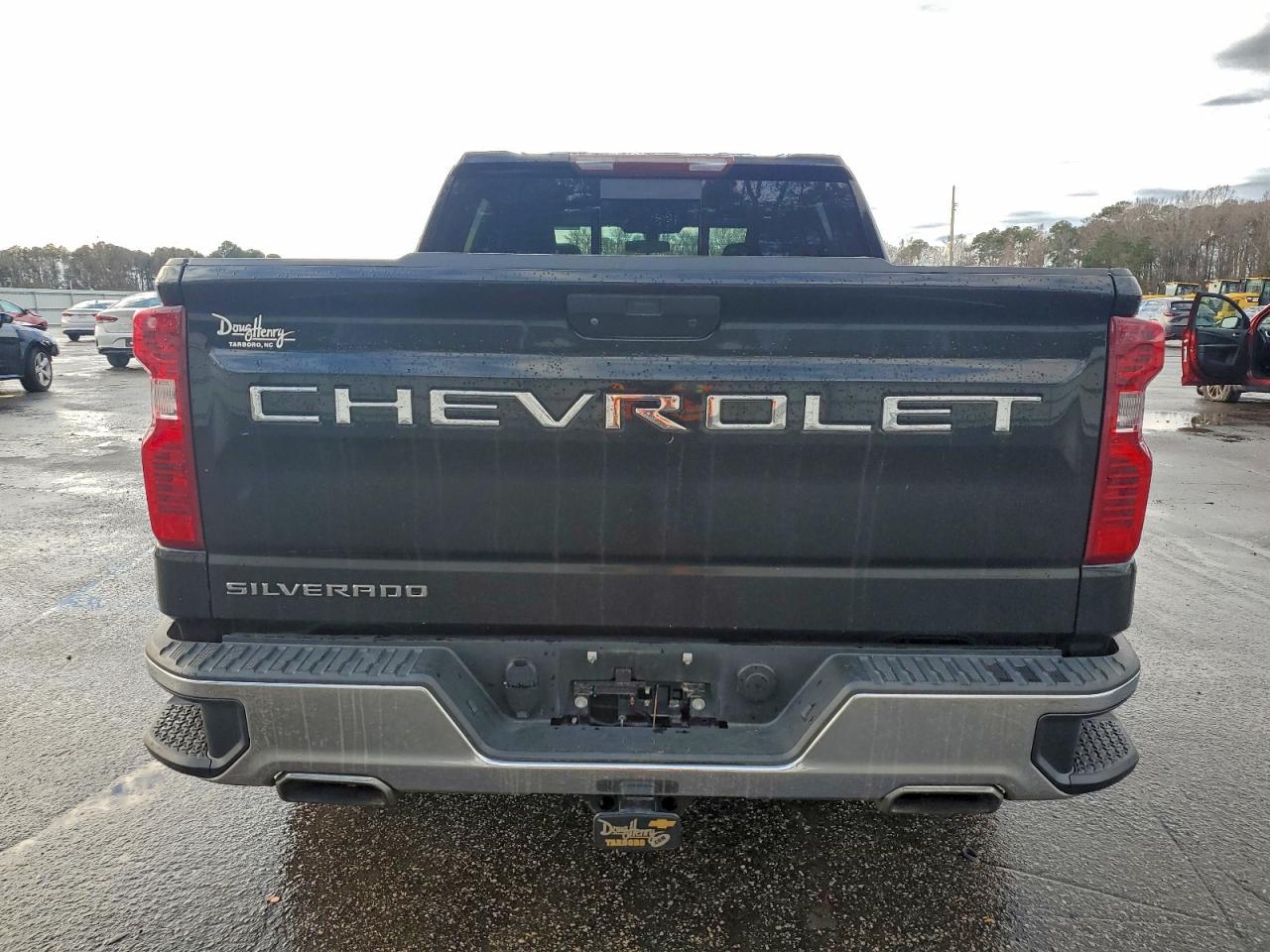 2020 CHEVROLET SILVERADO K1500 LT photo 6