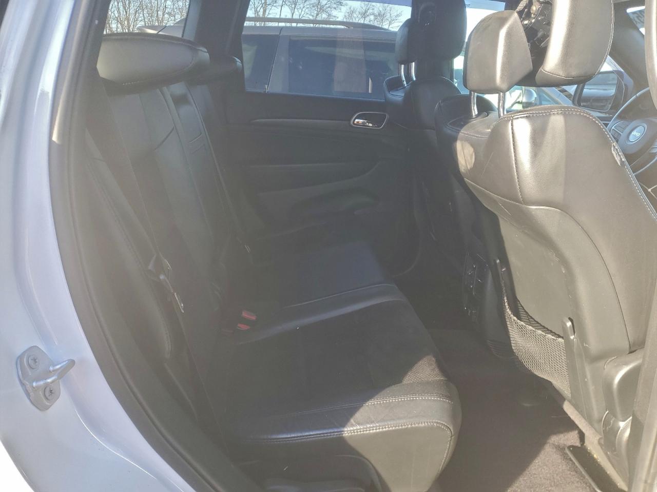 2018 JEEP GRAND CHEROKEE LAREDO photo 11