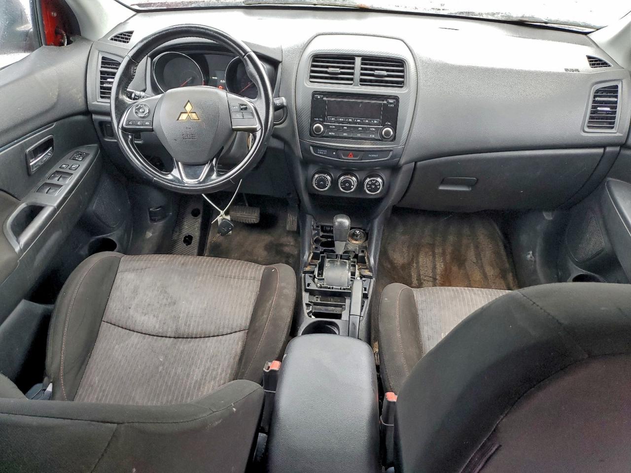 2017 MITSUBISHI OUTLANDER SPORT ES photo 8