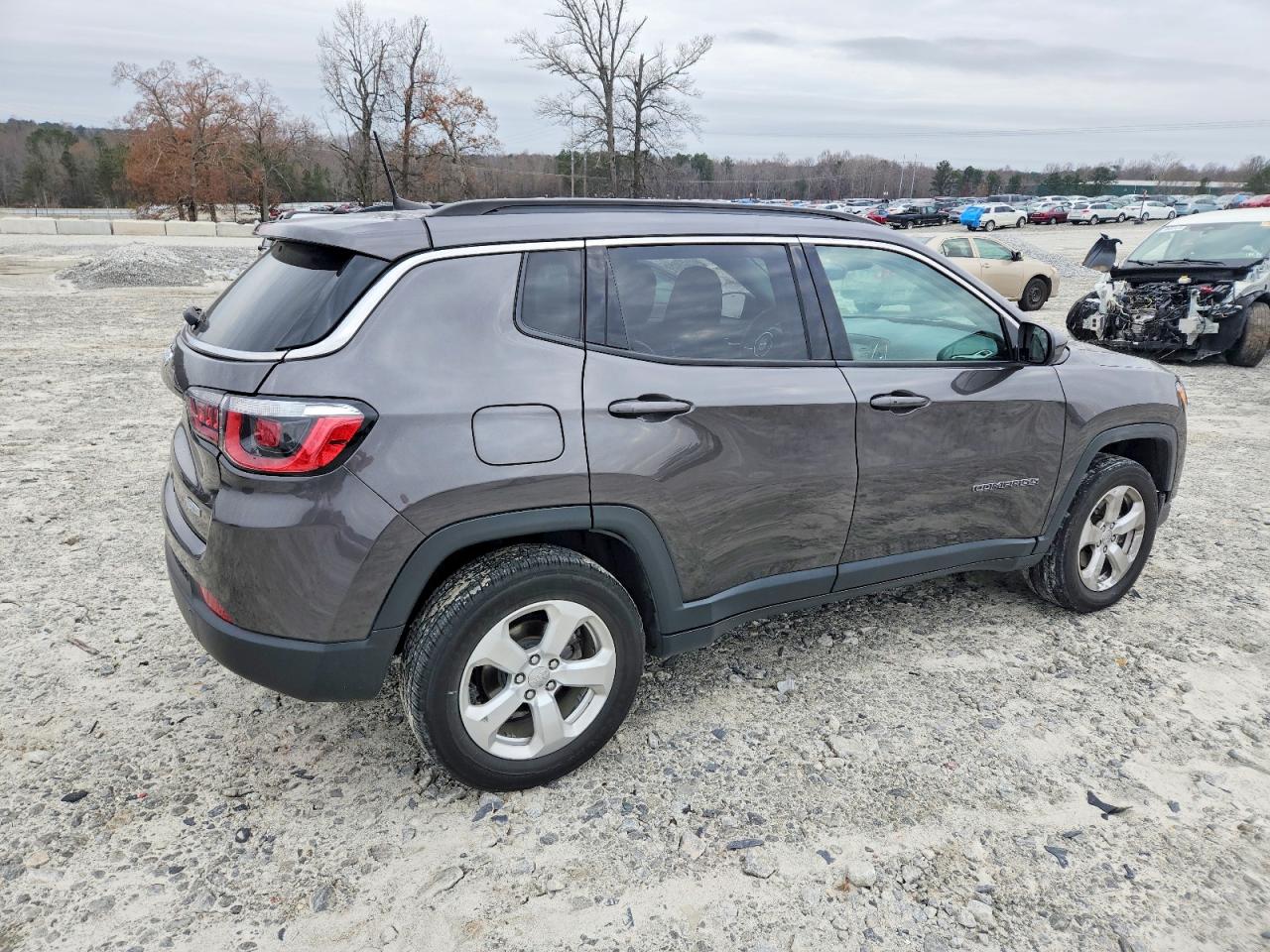 2019 JEEP COMPASS LATITUDE photo 5