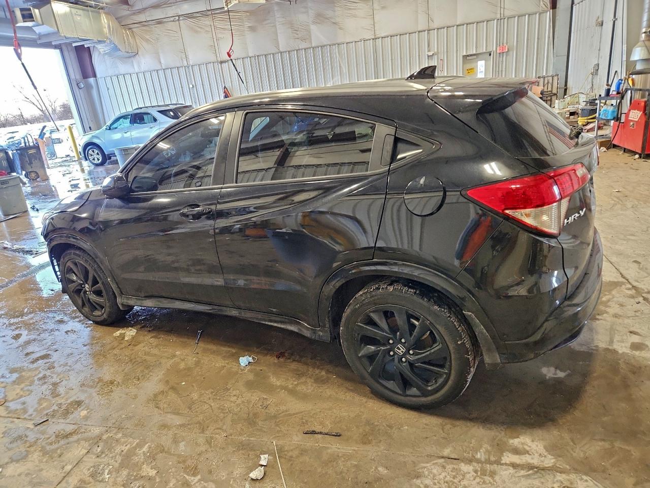 2021 HONDA HR-V SPORT photo 2