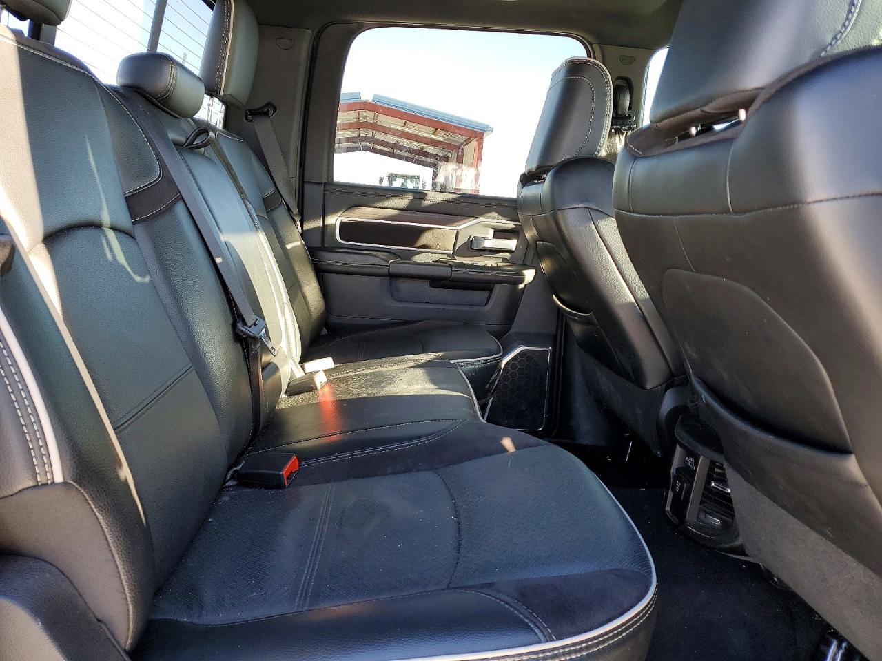 2025 RAM 2500 LARAMIE photo 19