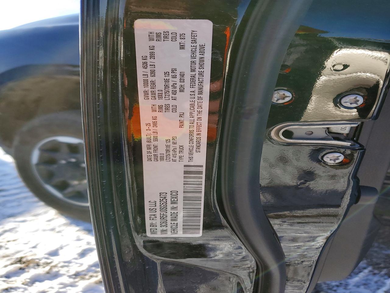 2025 RAM 2500 LARAMIE photo 23